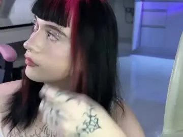 Chaturbate Live Sex Cam of vailyreb