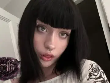 Chaturbate Live Sex Cam of vailyreb