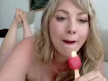 Chaturbate Live Porn of briesdiary
