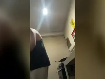 Chaturbate Adult Webcams of hellmike_