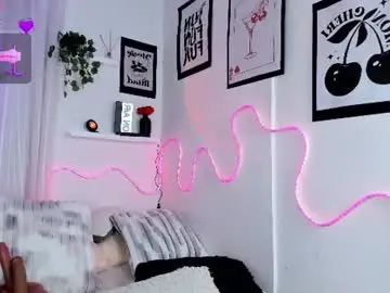 Chaturbate Free Porn Cam of samii_evanns