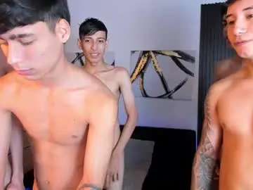 Chaturbate Live Sex Cam of wallen_house