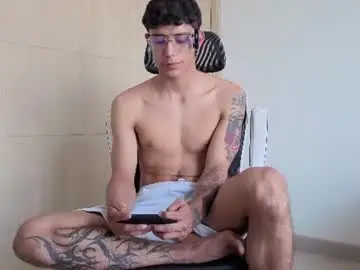 Chaturbate Free Porn Cam of cristopher23_