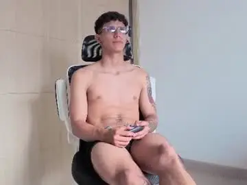 Chaturbate Live Sex Cam of cristopher23_