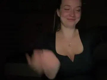 Chaturbate Free Porn Cam of moonlit_kiss_