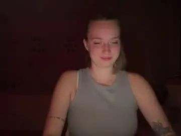Chaturbate Best live sex cam show of moonlit_kiss_