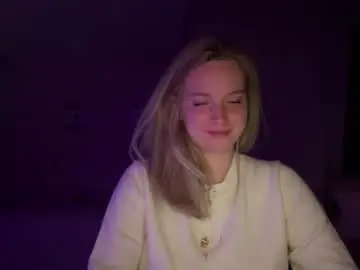 Chaturbate Free Porn Cam of moonlit_kiss_