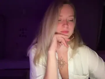 Chaturbate Adult Webcam of moonlit_kiss_