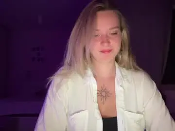 Chaturbate Nude Webcam of moonlit_kiss_