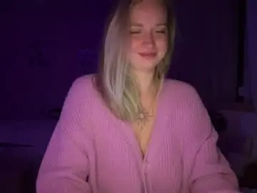 Chaturbate Best live sex cam show of moonlit_kiss_