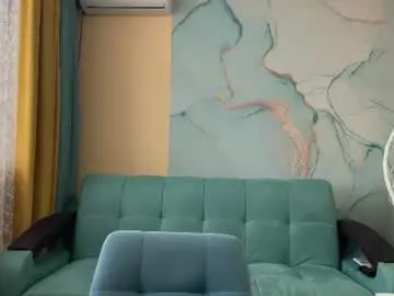 Chaturbate Live Sex Cam of smiling_riddle