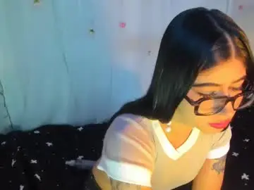 Chaturbate Free Live Porn of yelina_mh