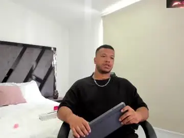 Chaturbate Live Sex Cam of annieandstefan