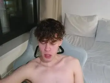 Chaturbate Watch Live Sex Cams of cute_thomas