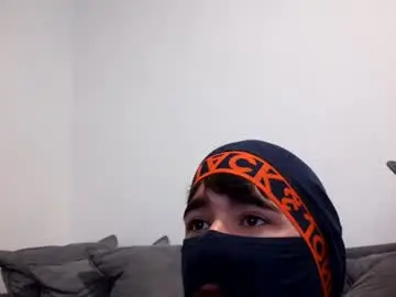 Chaturbate Live Sex of fox_maxini