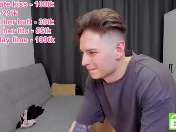 Chaturbate Live Sex Cam of luminaya