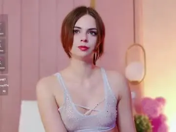 Chaturbate Live Sex Cam of miranda_kery