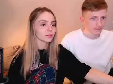 Chaturbate Live Sex Cam of julsweet