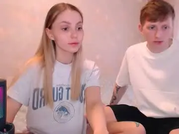 Chaturbate Live Sex Cam of julsweet