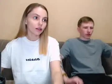 Chaturbate Live Sex Cam of julsweet
