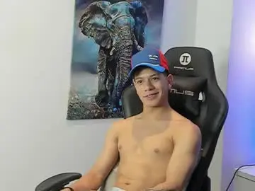 Chaturbate Live Sex Cam of tony_petrov