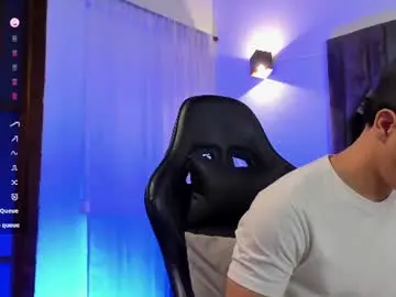 Chaturbate Live Sex Cam of tony_petrov