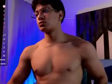 Chaturbate Nude Webcam of tony_petrov