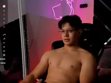 Chaturbate Adult Video Chat of tony_petrov