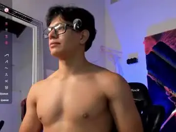 Chaturbate Live Sex Cam of tony_petrov