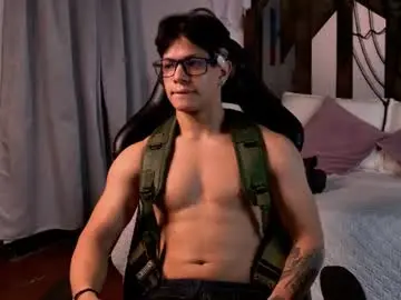 Chaturbate Live Porn of tony_petrov