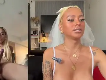 Chaturbate Watch Live Sex Cams of xmonstrouscockivy