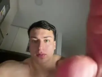 Chaturbate Live Porn of benicio03