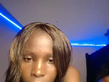 Chaturbate Live Porn of essy_hero