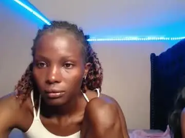 Chaturbate Live Sex of essy_hero
