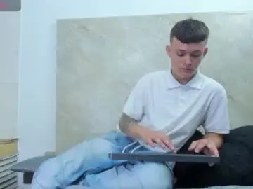 Chaturbate Sex Chat of robinlion91