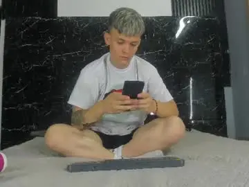 Chaturbate Adult Webcam of robinlion91