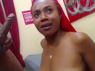 Chaturbate Live Sex Cam of sara_and_elver