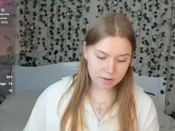 Chaturbate Live Sex Cam of silent_princesses