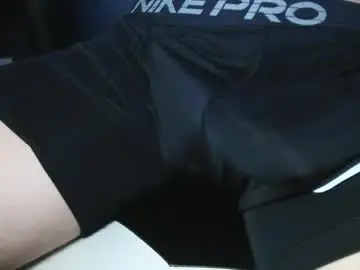 Chaturbate Adult Video Chat of slimhungyvng