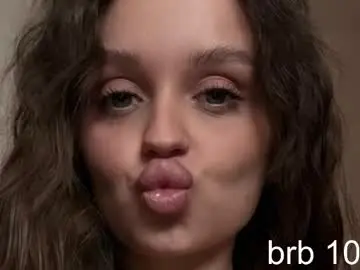 Chaturbate Watch Live Sex Cams of villuuvargas