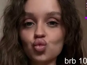 Chaturbate Watch Live Sex Cams of villuuvargas