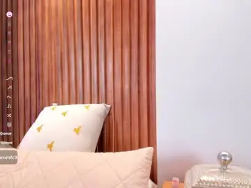 Chaturbate Live Sex Cam of ximelopez1