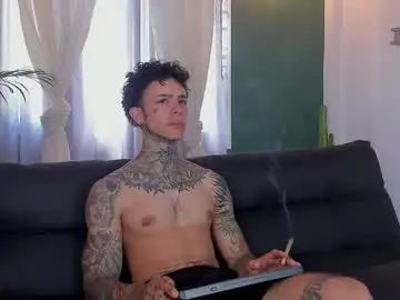 Chaturbate Sex Cam of aron_ford