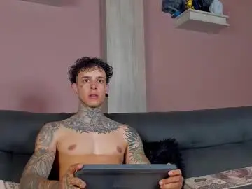 Chaturbate Live Porn of aron_ford