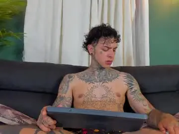 Chaturbate Free Live Porn of aron_ford