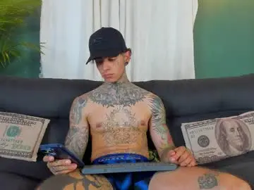 Chaturbate Live Porn of aron_ford