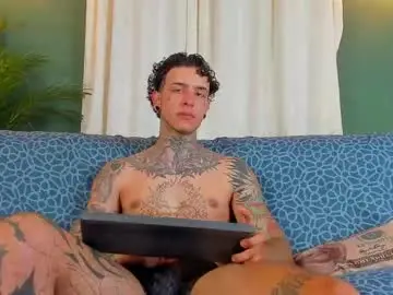 Chaturbate Adult Webcams of aron_ford