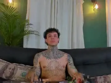 Chaturbate Live Sex of aron_ford