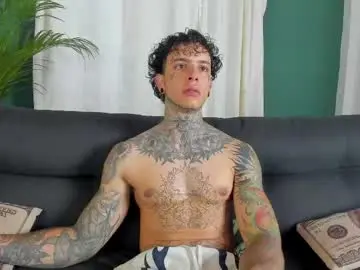 Chaturbate Free Live Porn of aron_ford