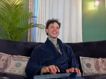 Chaturbate Free Porn Cam of aron_ford
